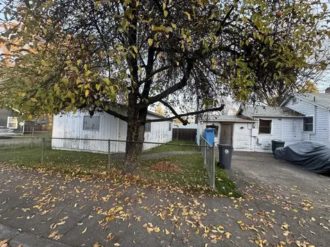 1052 W 12th Street Medford OR 97501