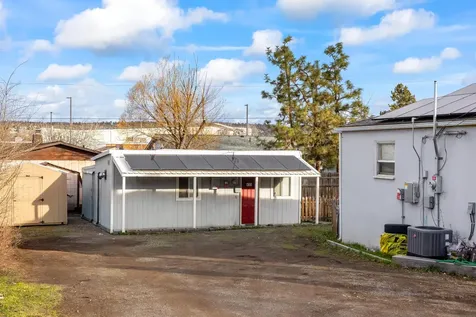 433 SE 9th Street Madras OR 97741