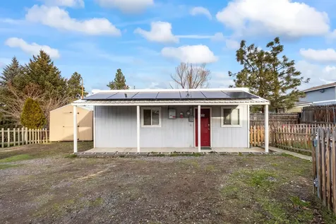 433 SE 9th Street Madras OR 97741