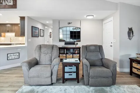 2240 NW Oak Court Redmond OR 97756