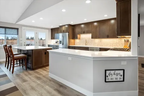 2240 NW Oak Court Redmond OR 97756