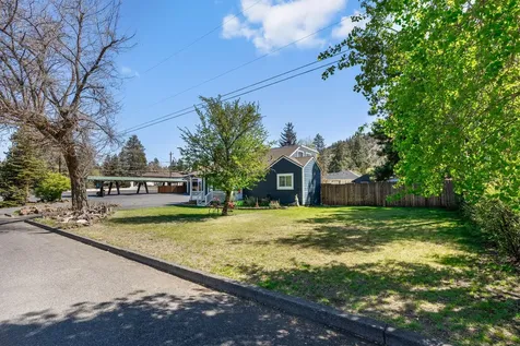924 NE 9th Street Bend OR 97701