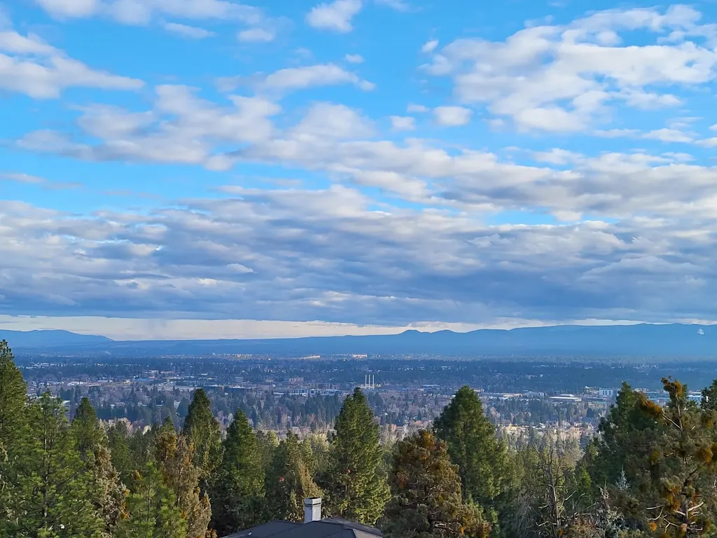 1627 NW Summit Drive Bend OR 97703