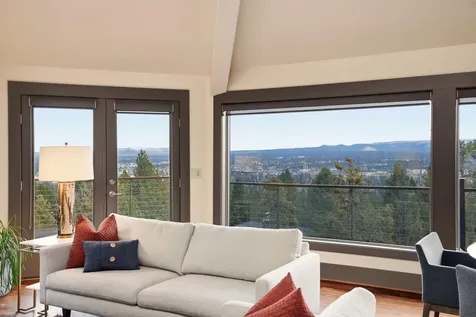 1627 NW Summit Drive Bend OR 97703