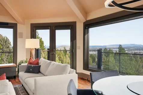 1627 NW Summit Drive Bend OR 97703