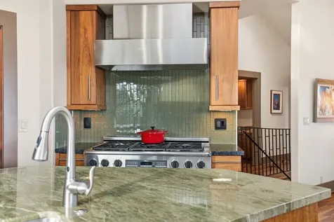 1627 NW Summit Drive Bend OR 97703