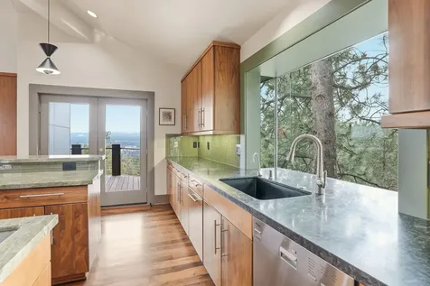 1627 NW Summit Drive Bend OR 97703