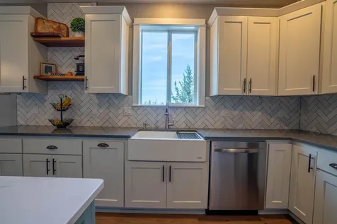 1334 SW Rimrock Way Redmond OR 97756