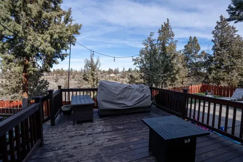1334 SW Rimrock Way Redmond OR 97756