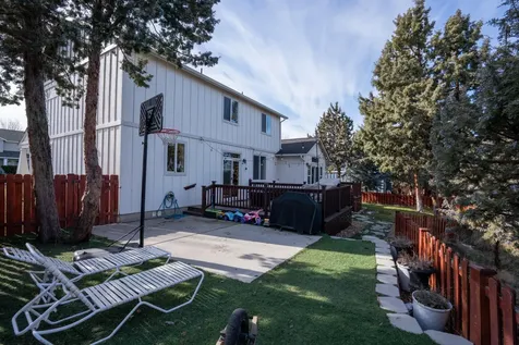 1334 SW Rimrock Way Redmond OR 97756