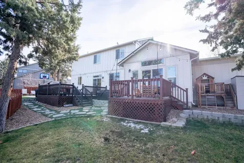 1334 SW Rimrock Way Redmond OR 97756