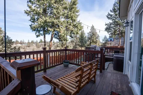 1334 SW Rimrock Way Redmond OR 97756