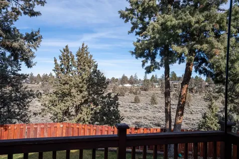 1334 SW Rimrock Way Redmond OR 97756