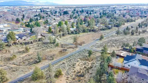 1334 SW Rimrock Way Redmond OR 97756