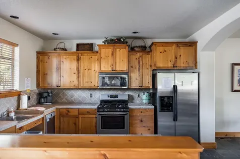 51844 Hollinshead Place La Pine OR 97739