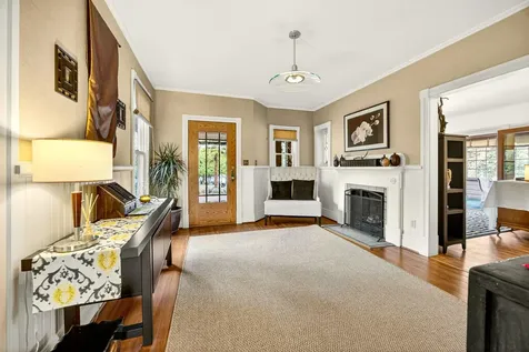 668 N Main Street Ashland OR 97520