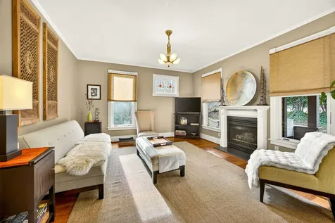 668 N Main Street Ashland OR 97520