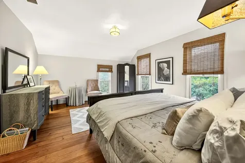 668 N Main Street Ashland OR 97520