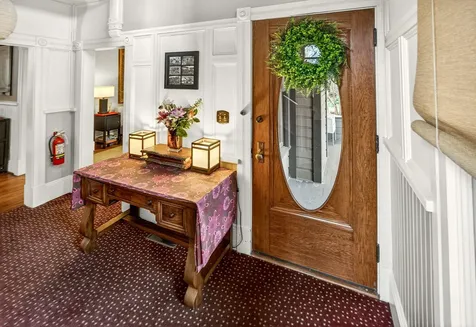 668 N Main Street Ashland OR 97520