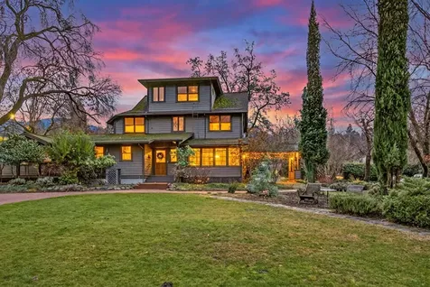 668 N Main Street Ashland OR 97520
