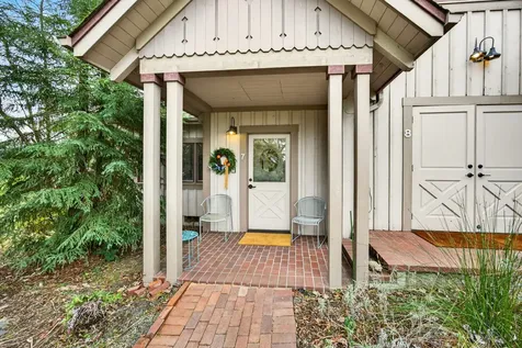 668 N Main Street Ashland OR 97520