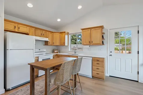 1235 NW Hartford Avenue Bend OR 97703