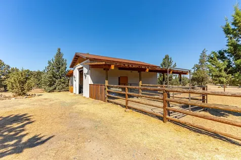 16264 SW Majestic View Lane Powell Butte OR 97753
