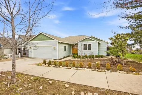 952 Oak Street Ashland OR 97520