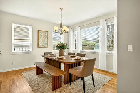 952 Oak Street Ashland OR 97520