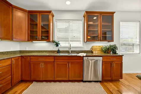 952 Oak Street Ashland OR 97520