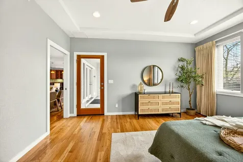 952 Oak Street Ashland OR 97520