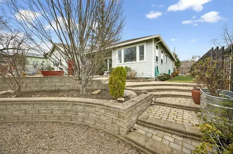 952 Oak Street Ashland OR 97520
