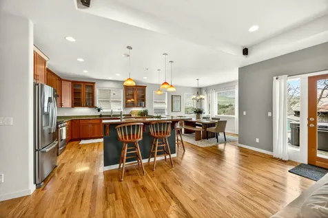 952 Oak Street Ashland OR 97520