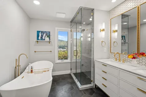 1021 NW Starlite Place Grants Pass OR 97526