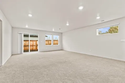 567 Black Bear Drive Medford OR 97501