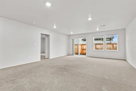 567 Black Bear Drive Medford OR 97501