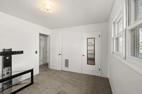 1124 Mount Pitt Avenue Medford OR 97501