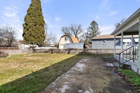1124 Mount Pitt Avenue Medford OR 97501