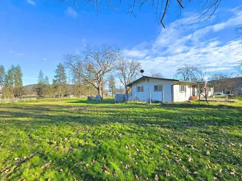 11220 Duggan Road Central Point OR 97502