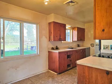 11220 Duggan Road Central Point OR 97502