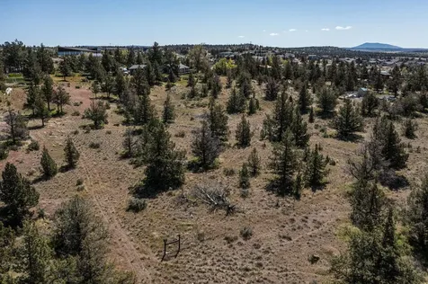 SE Claremont Drive Madras OR 97741