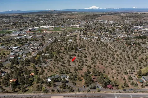 SE Claremont Drive Madras OR 97741