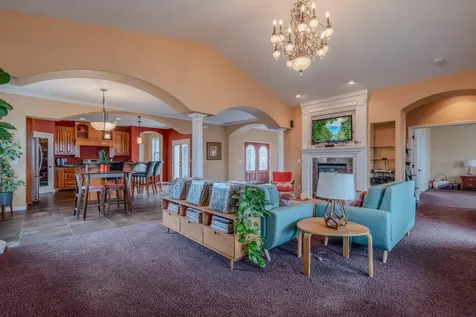 3821 Sherwood Park Drive Medford OR 97504
