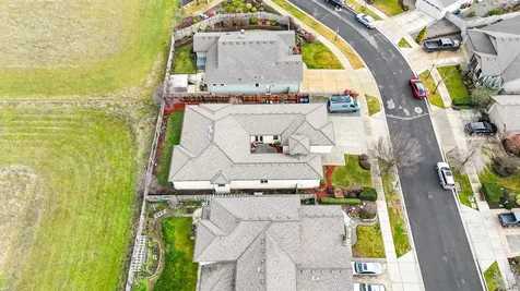 3821 Sherwood Park Drive Medford OR 97504