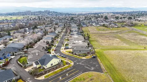 3821 Sherwood Park Drive Medford OR 97504