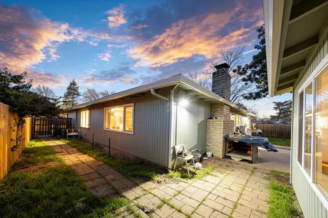 412 Morningside Street Medford OR 97501