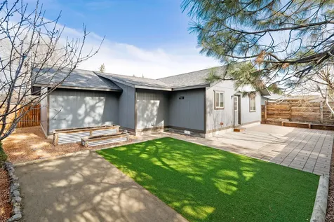 279 SE Laurel Lane Prineville OR 97754