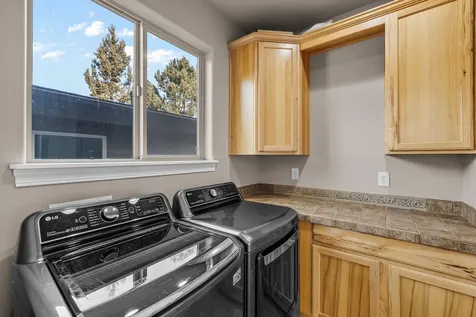 161 SE Rice Way Bend OR 97702