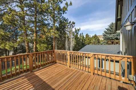 161 SE Rice Way Bend OR 97702
