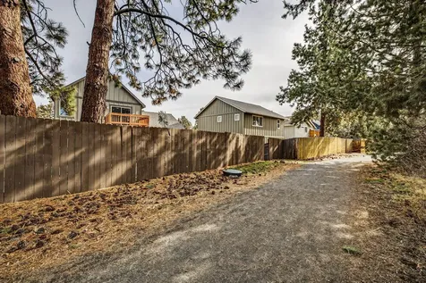 161 SE Rice Way Bend OR 97702